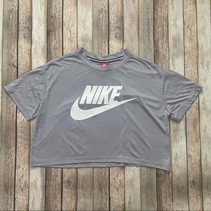 Nike Crop Top